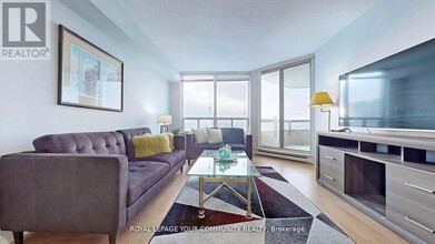 160-1160 Alton Towers Cir in Toronto, ON - Building Photo - Building Photo