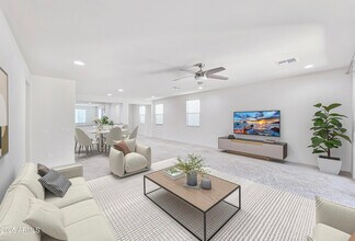 6951 W Pedro Ln in Phoenix, AZ - Building Photo - Building Photo