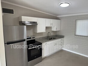 3317 N Howard Blvd in Tucson, AZ - Building Photo - Building Photo