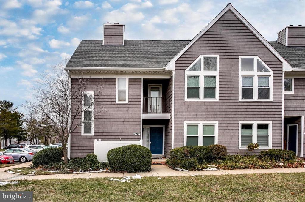 7942 Mayfair Cir in Ellicott City, MD - Building Photo