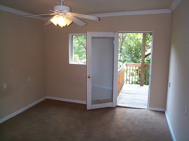 153 Boggs Ave, Unit 2, Unit 2