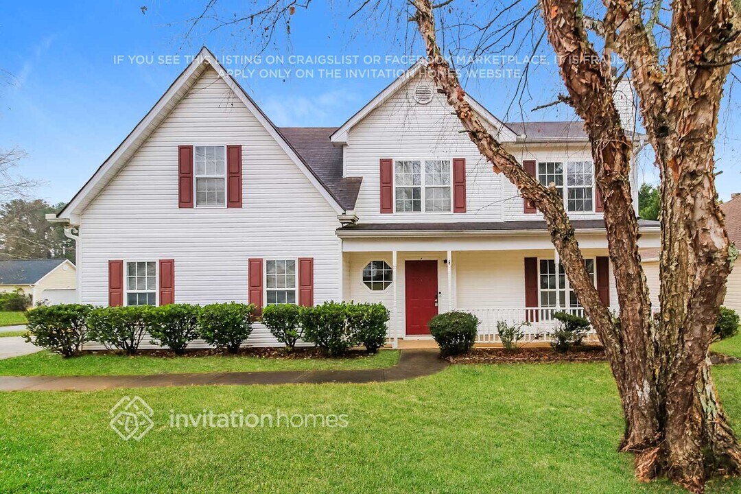 1807 Summit Creek Way in Loganville, GA - Building Photo