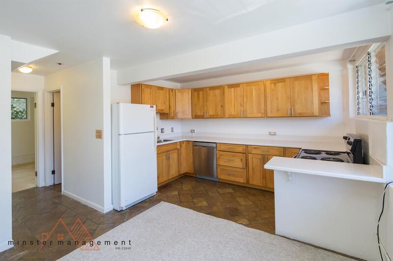 2057 10th Ave in Honolulu, HI - Building Photo