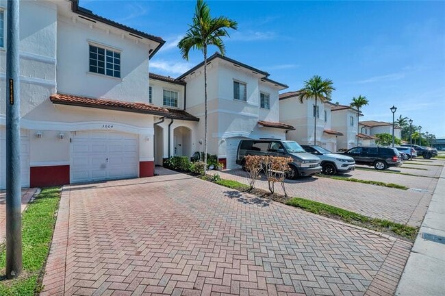 3664 NW 29th Ct in Lauderdale Lakes, FL - Building Photo - Building Photo