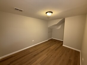 1542 N Kolin Ave, Unit Garden in Chicago, IL - Building Photo - Building Photo