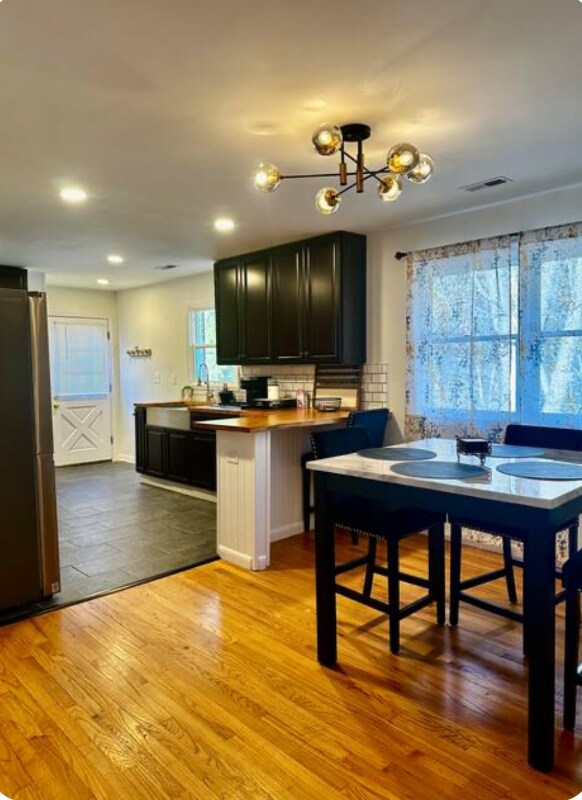 13951 Augustine Herman Hwy in Galena, MD - Foto de edificio - Building Photo