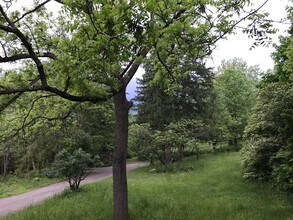 7049 Riverside Dr in Dublin, OH - Building Photo - Building Photo