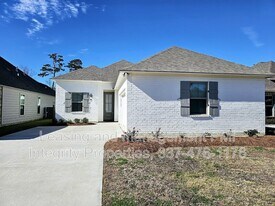 30195 Sanctuary Blvd in Denham Springs, LA - Building Photo