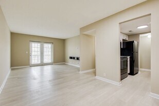 420 Elysian Fields Rd in Nashville, TN - Building Photo