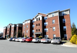 University Landing in Greensboro, NC - Building Photo - Building Photo