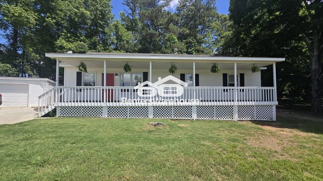 518 Riverside Rd in Sugar Hill, GA - Building Photo - Building Photo