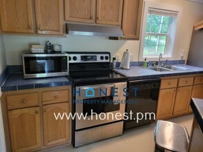 107 Wood Land Dr in Gardiner, ME - Building Photo - Building Photo