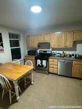 74 Hillside St, Unit 2 in Boston, MA - Building Photo - Building Photo