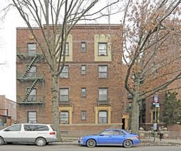 15015 Sanford Ave in Flushing, NY - Building Photo - Building Photo