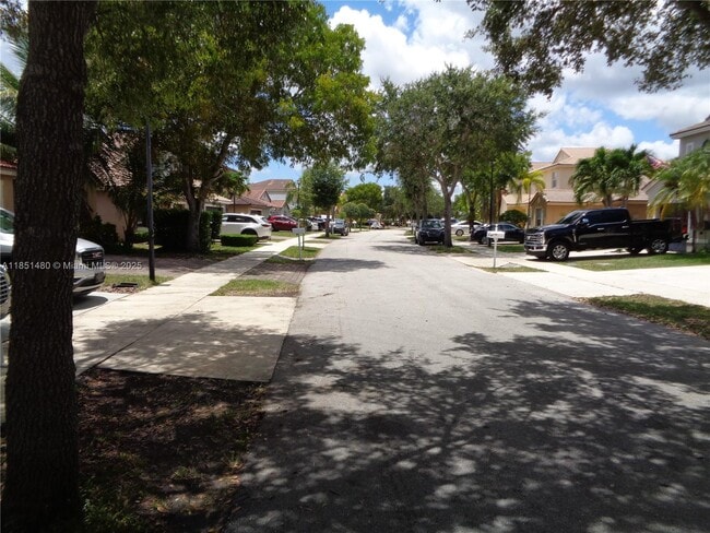 2060 SE 14th St in Homestead, FL - Building Photo - Building Photo