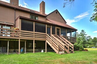 14 Rosewood Cir in Monroe, CT - Building Photo - Building Photo