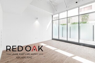 1860 N Western Ave in Los Angeles, CA - Building Photo