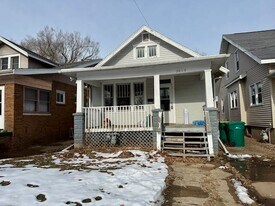 2013 W Laura Ave in West Peoria, IL - Building Photo