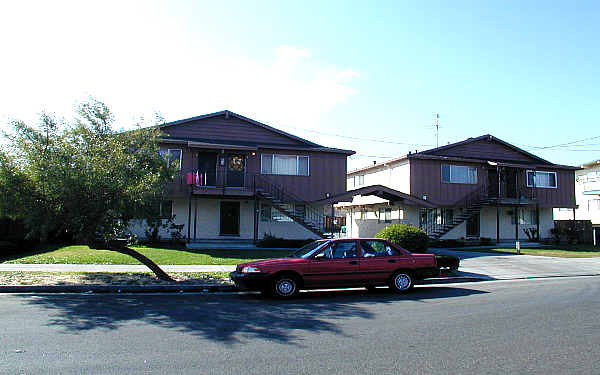 1509 Mount Herman Dr in San Jose, CA - Foto de edificio - Building Photo