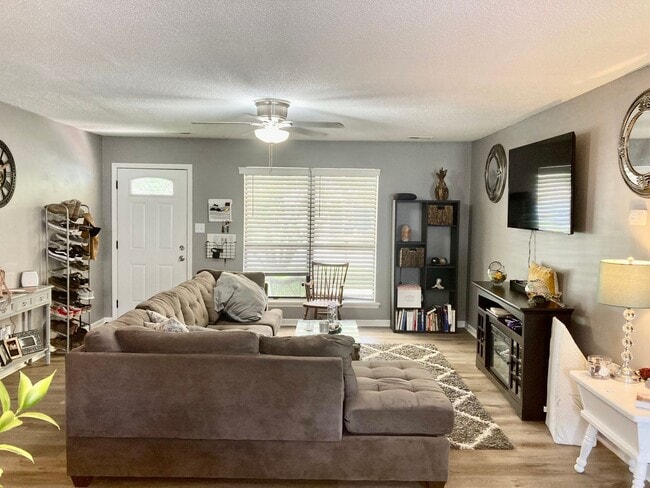 407 Sitton Pl in Jacksonville, NC - Building Photo - Building Photo