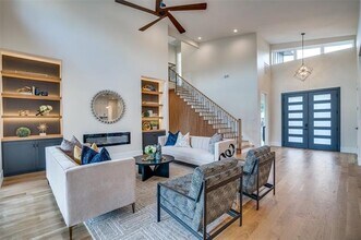 813 Firestone Ln in Richardson, TX - Building Photo - Building Photo