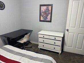 14892 E Kentucky Dr in Aurora, CO - Building Photo - Building Photo