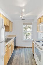 3534 E Fall Creek Pkwy N Dr in Indianapolis, IN - Building Photo - Building Photo