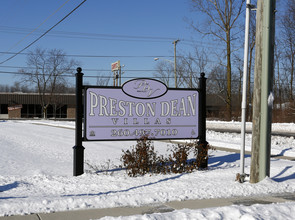 Preston Dean Villas in Fort Wayne, IN - Foto de edificio - Building Photo