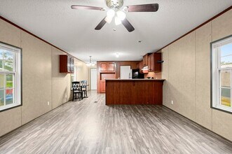 31687 N Corbin Rd in Walker, LA - Foto de edificio - Building Photo