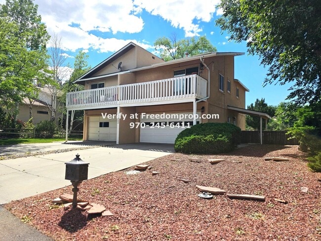 property at 383 E Valley Cir