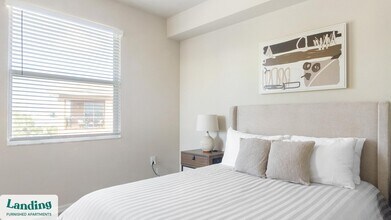 4590 Winkler Ave, Unit 5-301 in Ft. Myers, FL - Building Photo - Building Photo