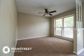 5600 Wooded Lake Dr in Jeffersontown, KY - Building Photo - Building Photo