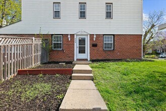 239 Nottoway St SE in Leesburg, VA - Building Photo - Building Photo