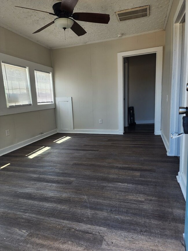 919 S 12th St in Wilmington, NC - Building Photo - Building Photo