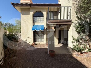 5054 E Siesta Dr in Phoenix, AZ - Building Photo - Building Photo
