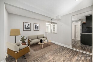 620 4th St NW in Grand Rapids, MI - Building Photo