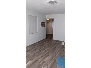 53 Sunny Shores Dr in Ormond Beach, FL - Building Photo - Building Photo
