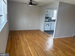 2018 Welsh Rd in Philadelphia, PA - Building Photo - Building Photo