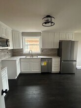 11242 S Whipple St in Chicago, IL - Building Photo - Building Photo