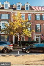 324 Cameron Station Blvd in Alexandria, VA - Building Photo - Building Photo