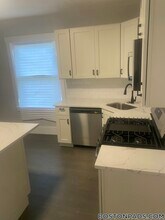 118 Marginal St, Unit 3 in Boston, MA - Foto de edificio - Building Photo
