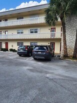 4411 NW 16th St in Lauderhill, FL - Building Photo