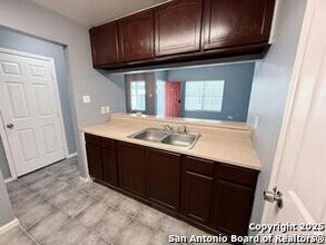 6022 State St in San Antonio, TX - Building Photo - Building Photo