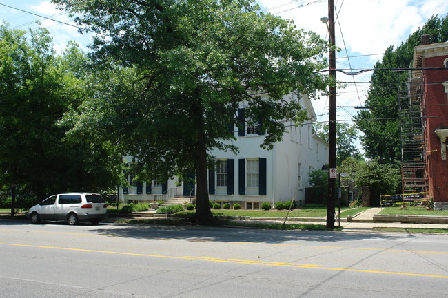 247 N Broadway in Lexington, KY - Building Photo - Building Photo