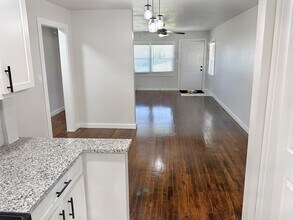 3221 NE 16th St in Oklahoma City, OK - Building Photo - Building Photo