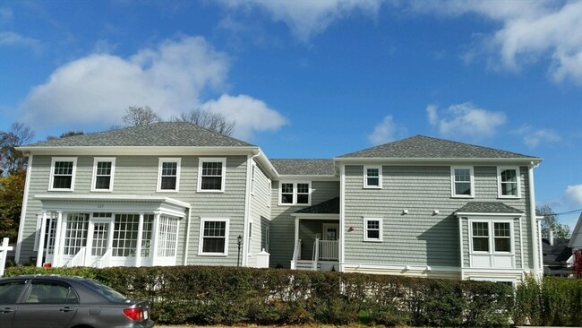 137 Court St