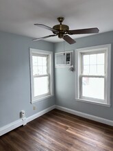 633 Moody St in Waltham, MA - Foto de edificio - Building Photo