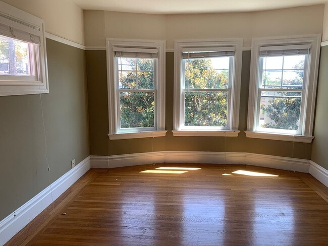 property at 1915-1919 Berkeley Way