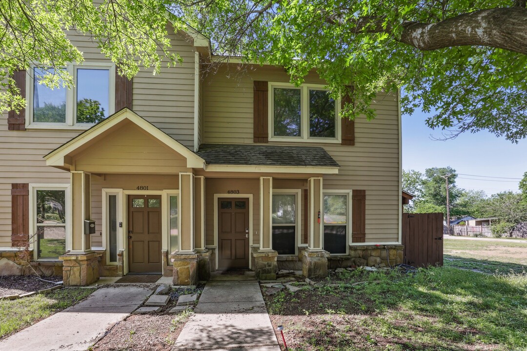 4803 Birchman Ave in Fort Worth, TX - Foto de edificio