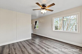 2002 Ivy Ave in Rapid City, SD - Building Photo - Building Photo